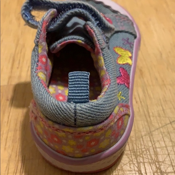 Baby shoes - Picture 4 of 4